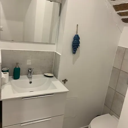 Charming Old Town With Ac And Parking דירה לה קיוטאט
